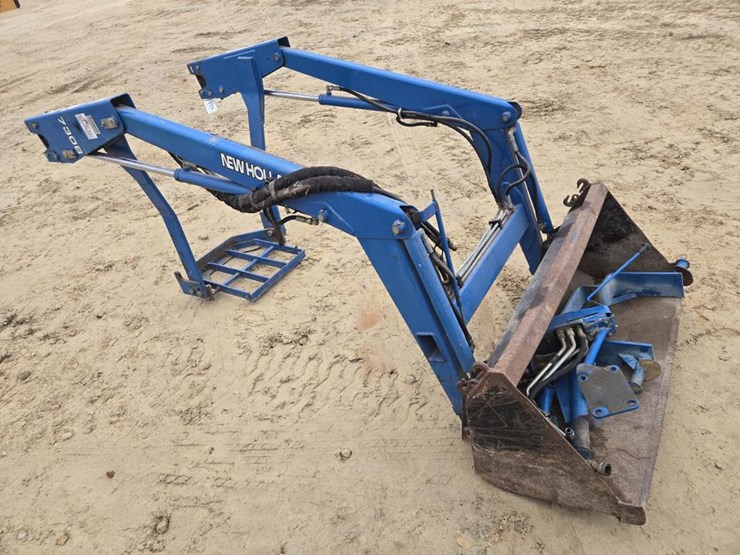 new-holland-7308-image-1