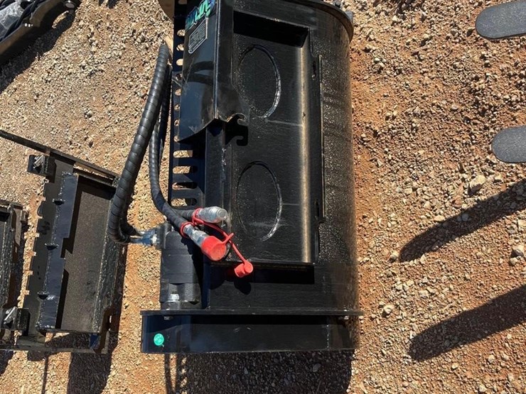 future-jbd-hydraulic-32-in-mini-skid-steer-loader-image-2