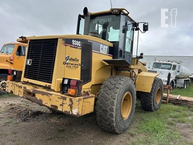 2004-caterpillar-938g-image-5