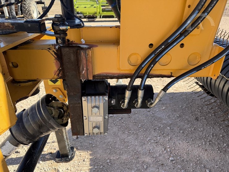 2017-oxbo-334-image-10