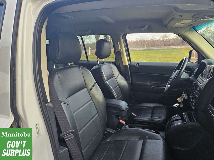 2014-jeep-patriot-image-36