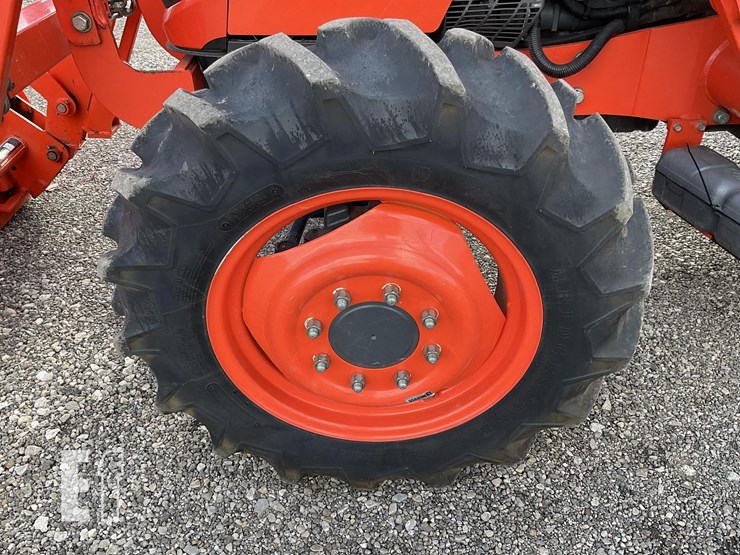 2016-kubota-m7060hdc-image-12