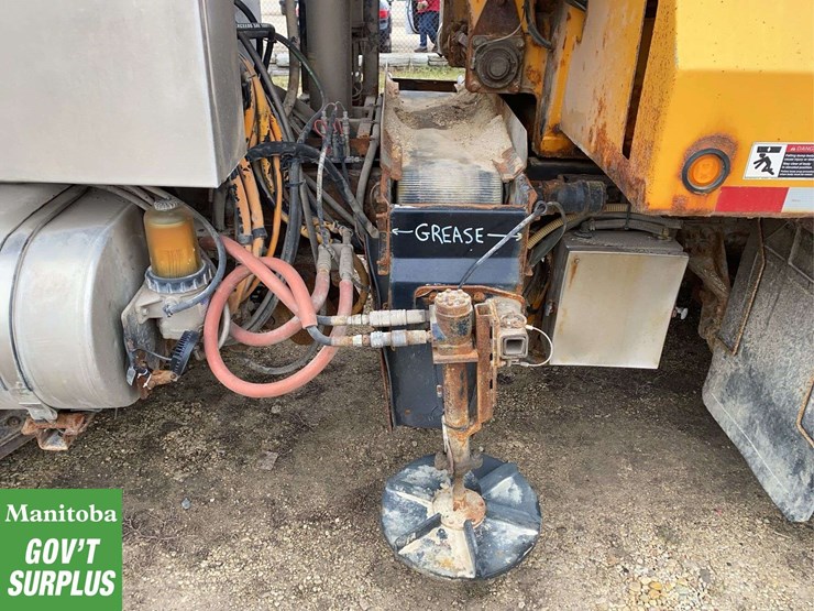 2009-international-workstar-7600-image-11