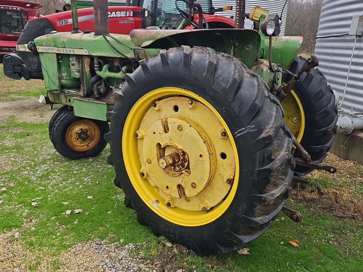 2023-john-deere-3010-image-6