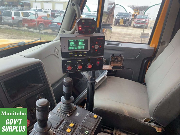 2011-international-workstar-7600-image-31