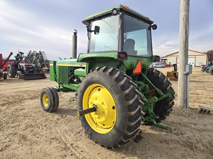 john-deere-4630-image-8