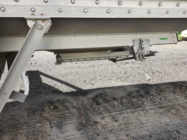 2023-prestige-hopper-bottom-trailer-image-4