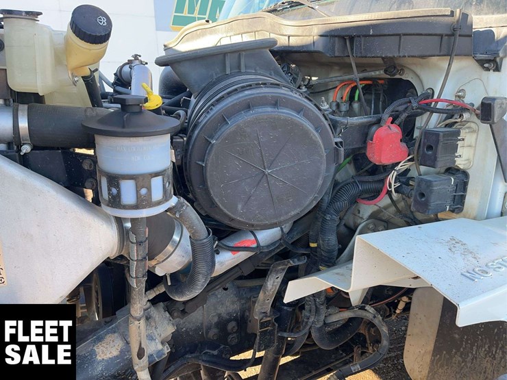 2009-international-workstar-7400-image-19