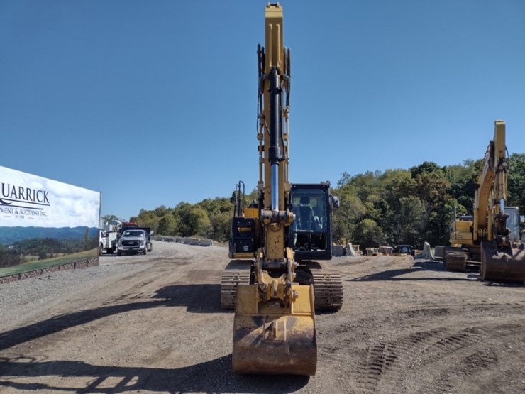 14-caterpillar-14-image-2