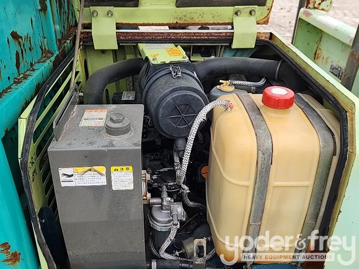 2005-yanmar-c30r-2-image-13