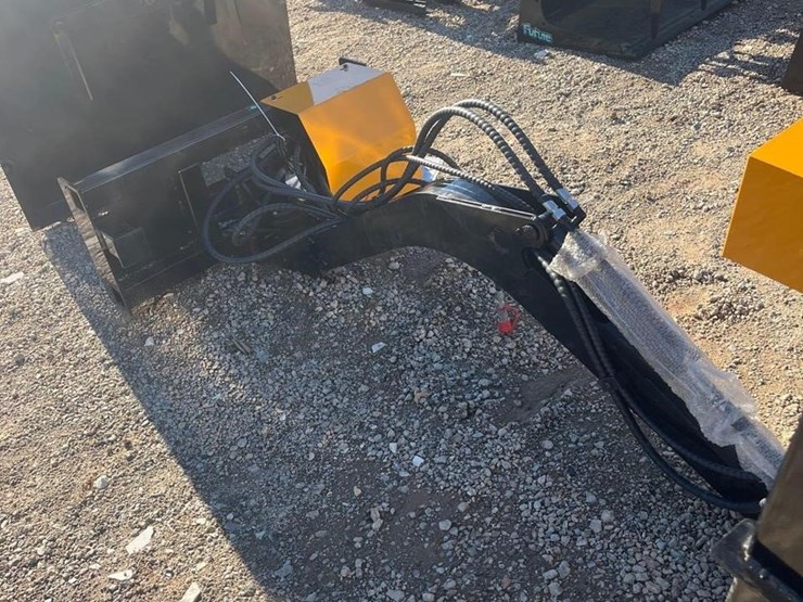 future-articulated-brush-cutter-image-4