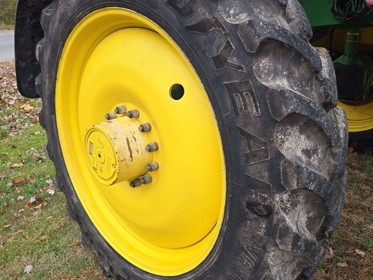 john-deere-4830-image-11
