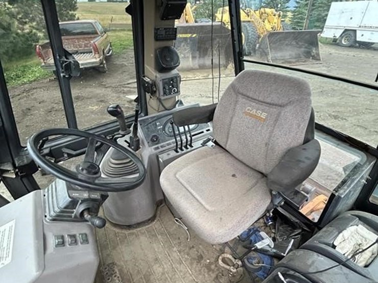 2000-case-570m-xt-image-40