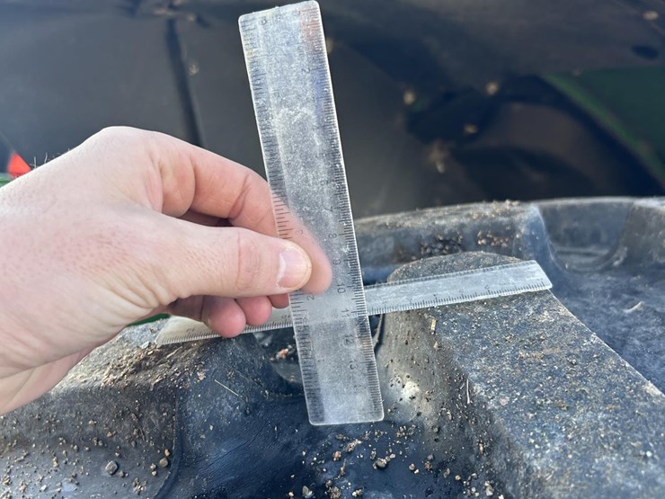 2021-john-deere-6175m-image-39