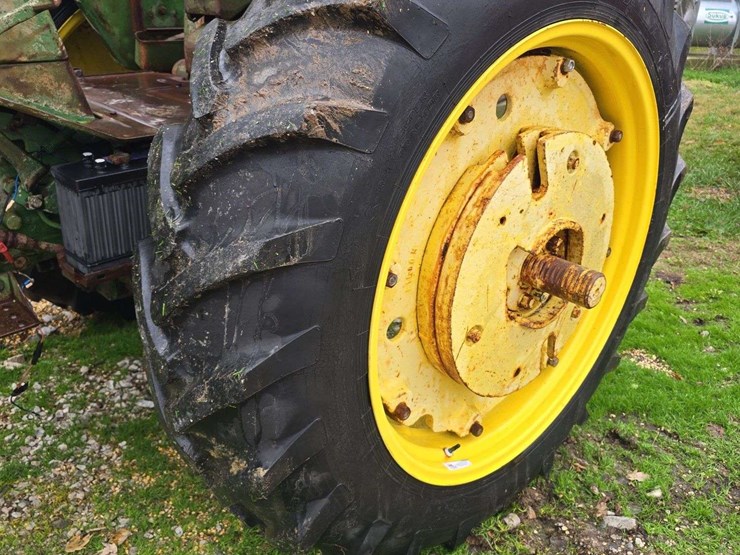 2023-john-deere-3010-image-12