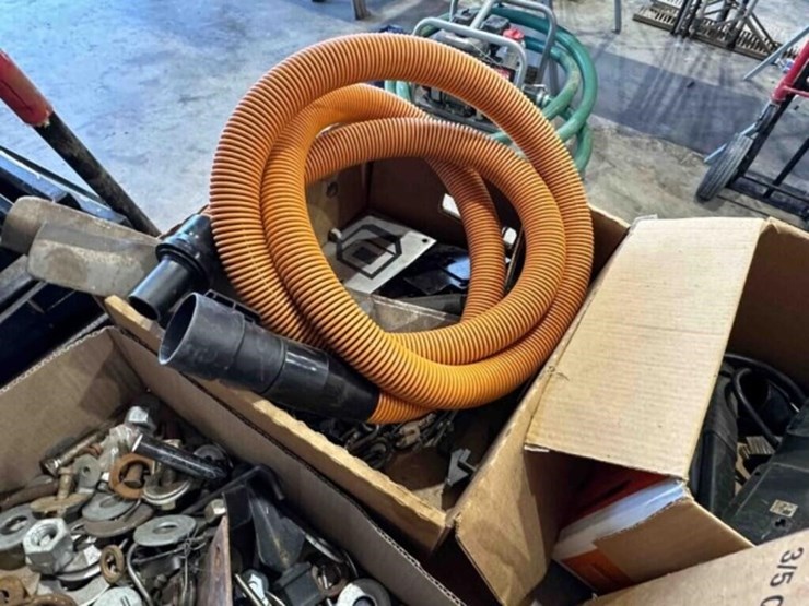 assorted-hardware--nuts,-bolts,-rope,-etc.-image-10