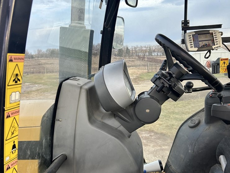 2014-challenger-mt585d-image-52