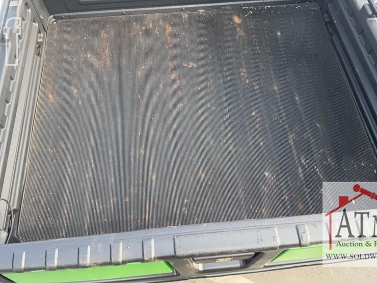 john-deere-gator-image-13