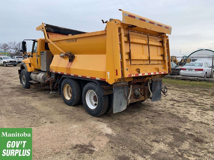 2009-international-workstar-7600-image-3