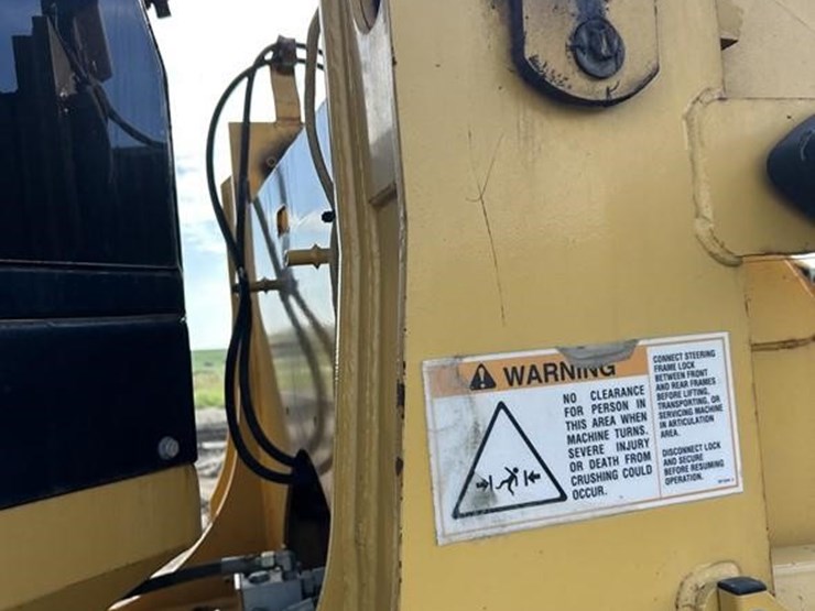 2004-caterpillar-928g-image-15