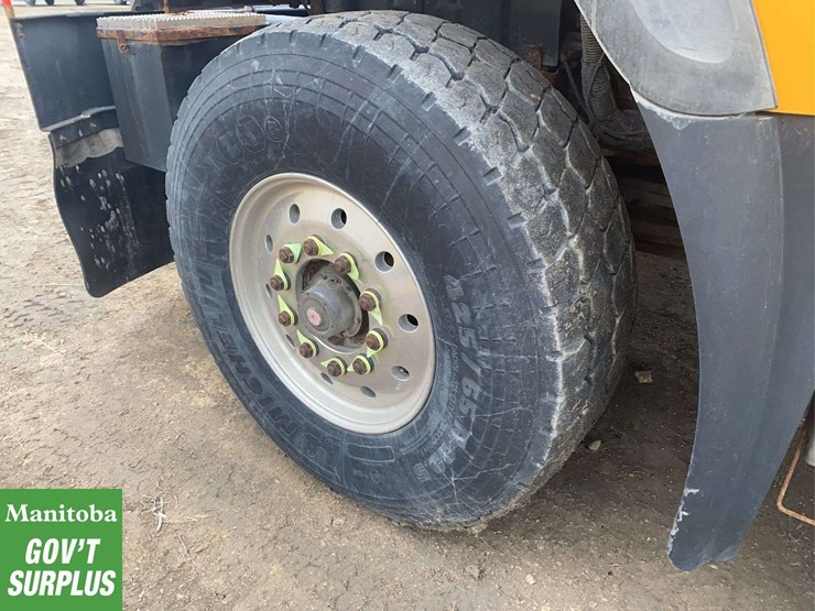 2011-international-workstar-7600-image-15