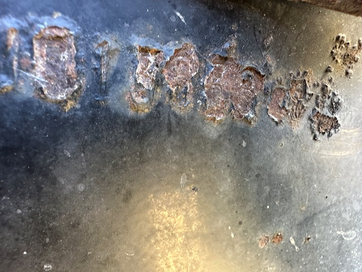 #33710-•-2011-mack-cxu-t/a-sleeper-truck-tractor-1m1aw09y3bm013638-image-92