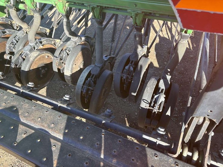 john-deere-8300-image-13