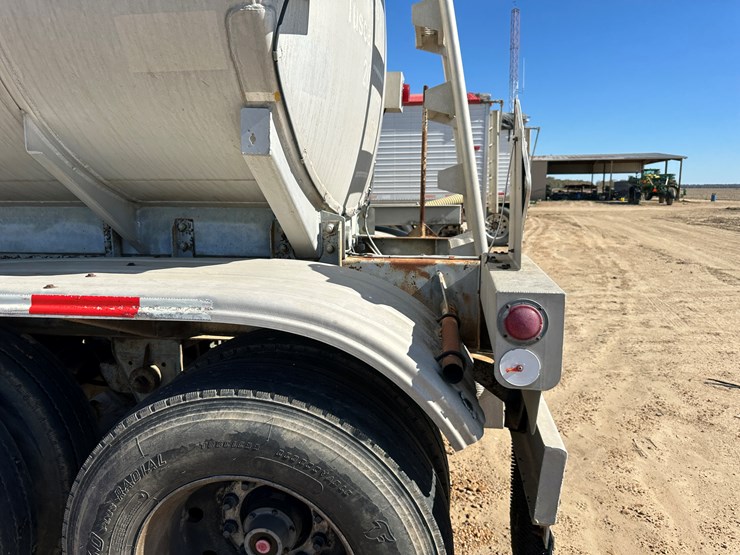 1986-fruehauf-tanker-image-20
