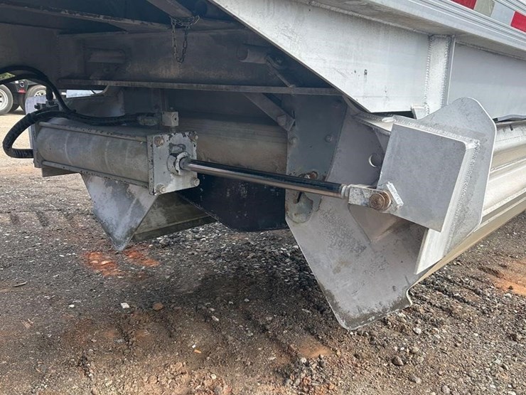 2013-travis-39-ft-image-13