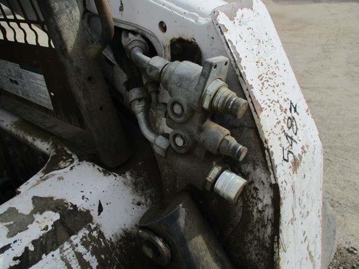 2005-bobcat-s250-image-13