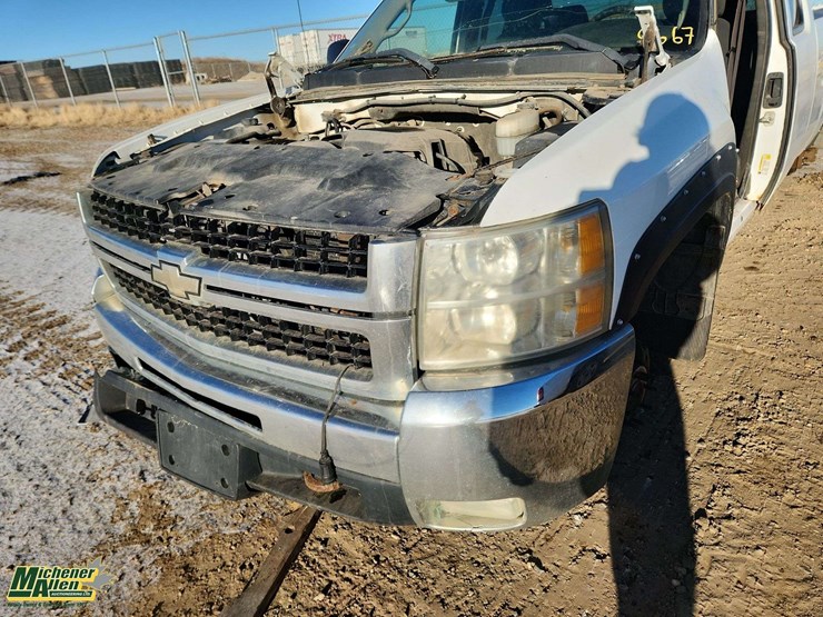 2008-chevrolet-silverado-2500hd-image-27