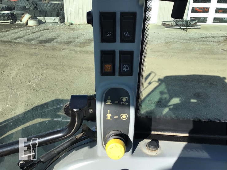 new-holland-t5040-image-20