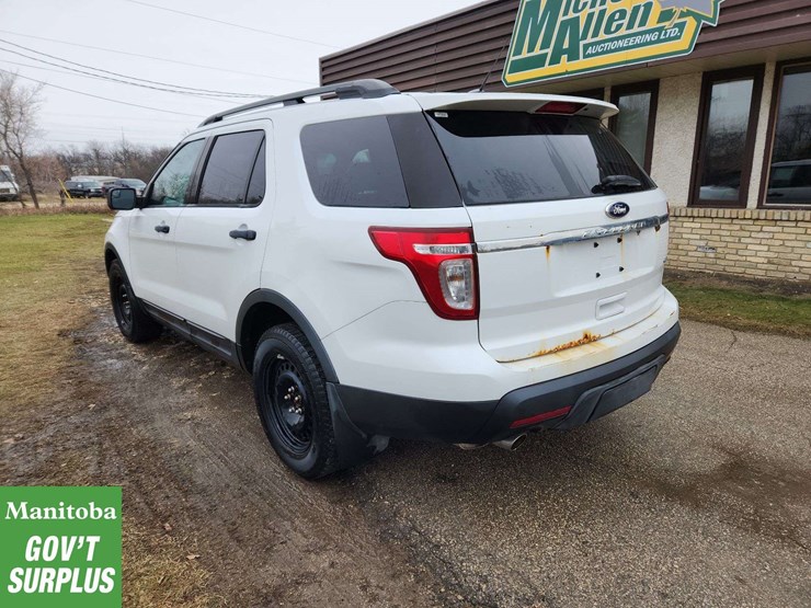 2013-ford-explorer-image-9