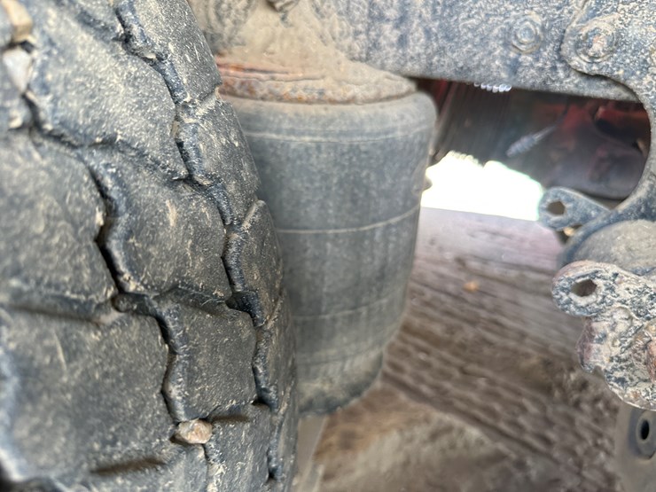 #33708-•-2014-mack-cxu-t/a-daycab-truck-tractor-1m1aw02y3em038036-image-22