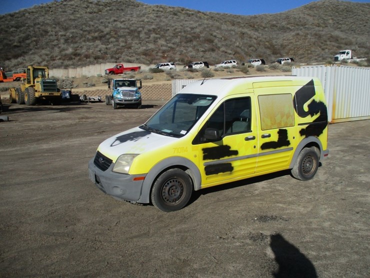 2010-ford-transit-connect-image-1
