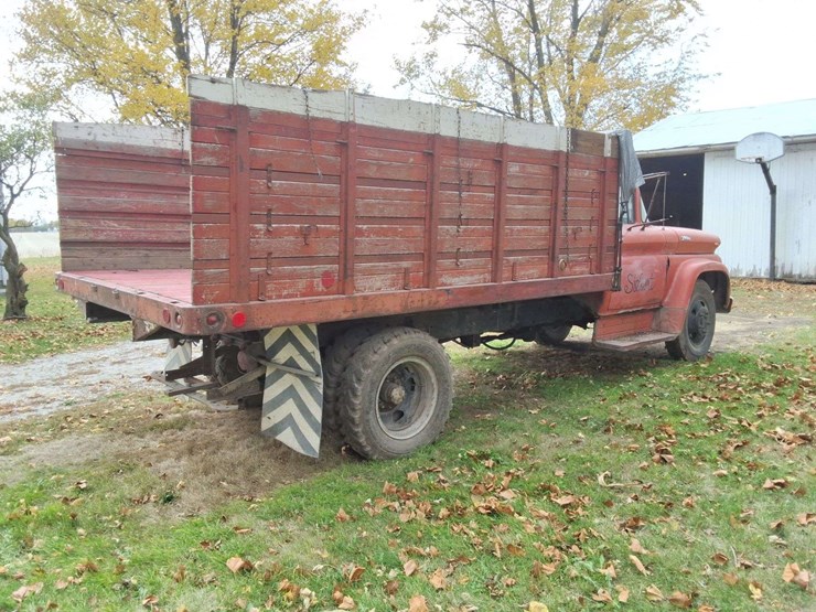 1961-chevrolet-60-image-5