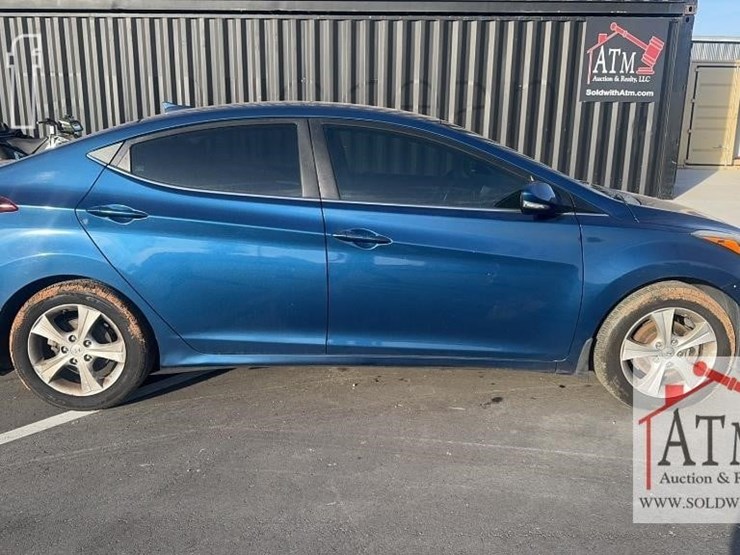 2010-hyundai-elantra-image-2