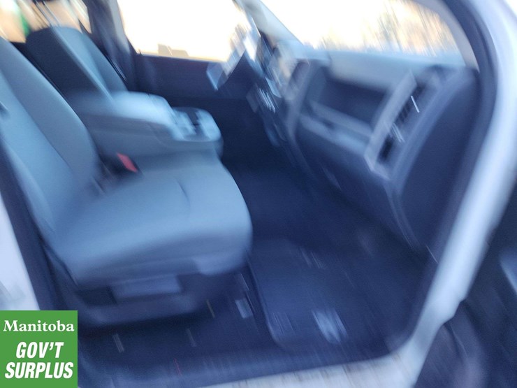 2013-dodge-1500-image-14