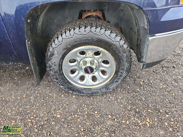 2010-gmc-sierra-1500-image-31