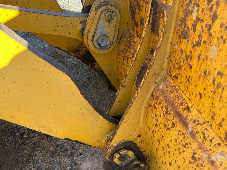 1999-deere-744h-image-5