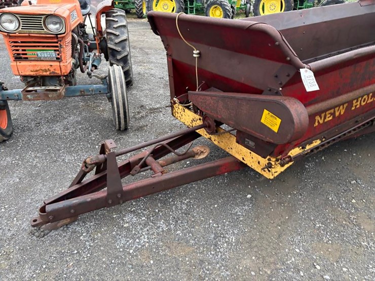 new-holland-331-image-3