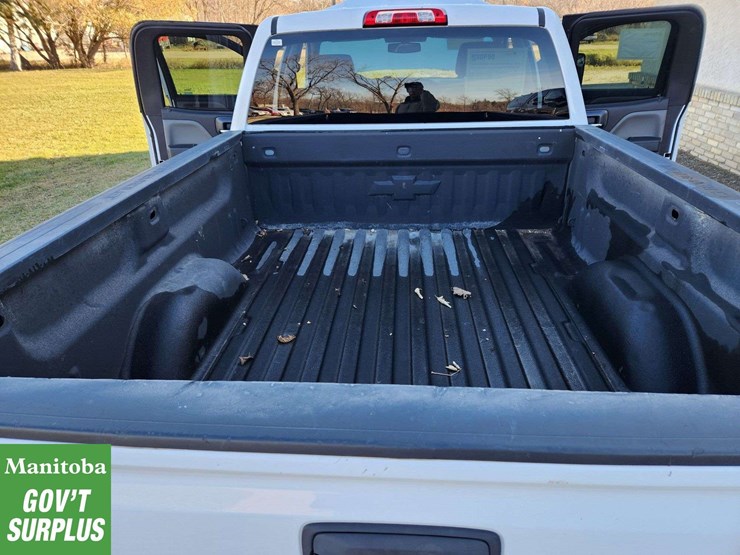 2015-chevrolet-silverado-1500-image-10