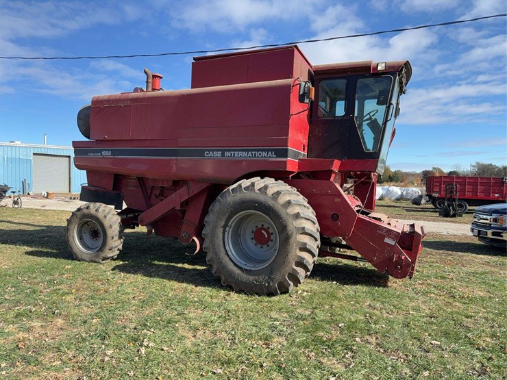1994-case-ih-1688-image-3