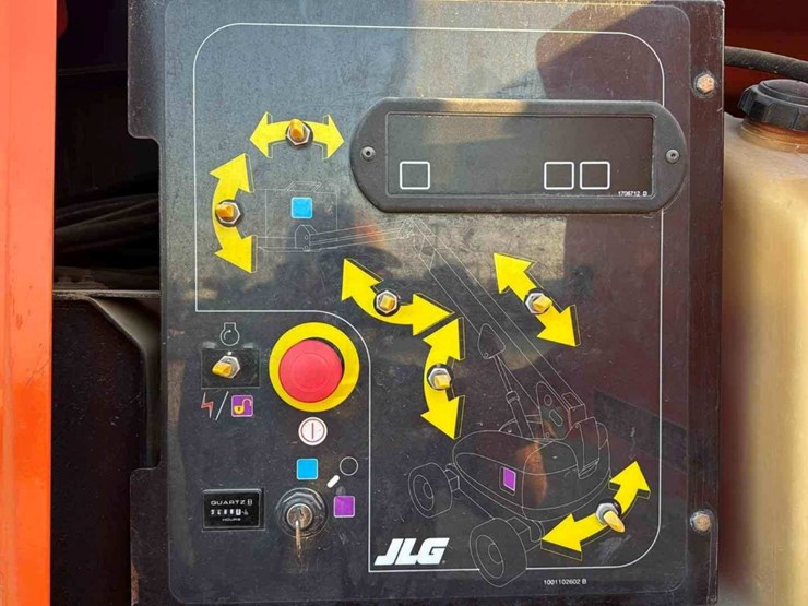 2015-jlg-660sj-image-8