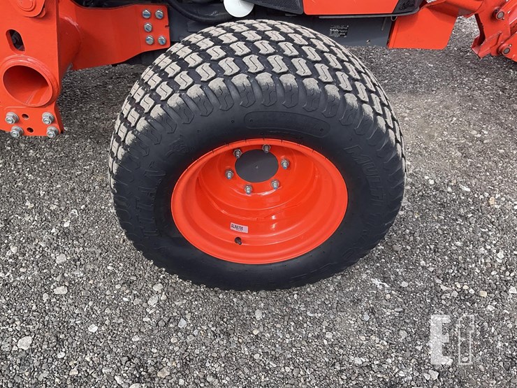 2020-kubota-mx5400-image-15