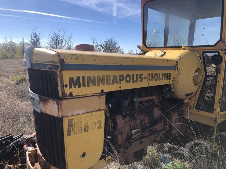 minneapolis-moline-m602-image-9