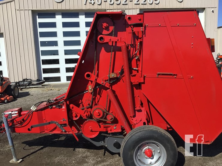 2012-massey-ferguson-1734-image-13