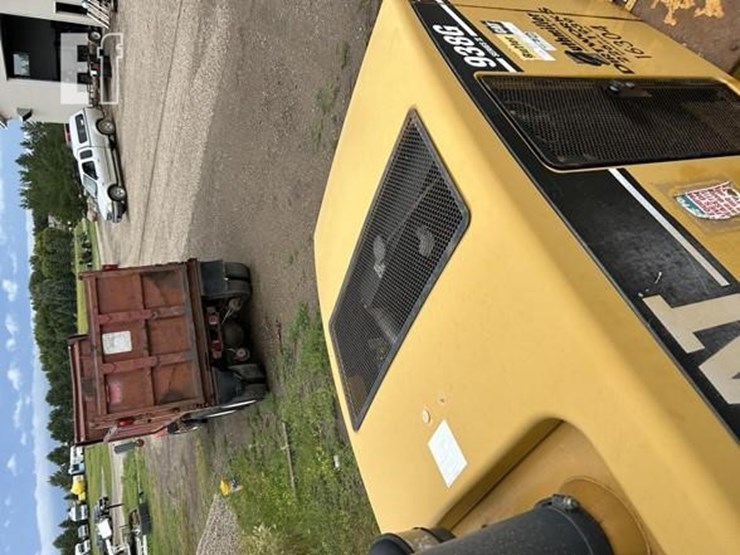 2004-caterpillar-938g-image-34