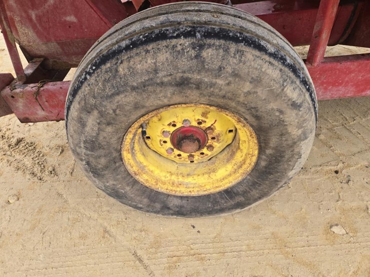 353-new-holland-353-image-4