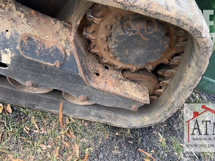 2016-bobcat-t590-image-10